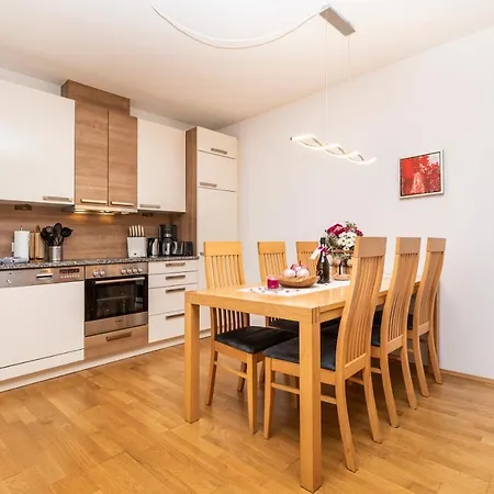 Enjoythealps - In-ski Out Apartmán