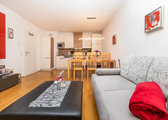 Enjoythealps - In-ski Out *