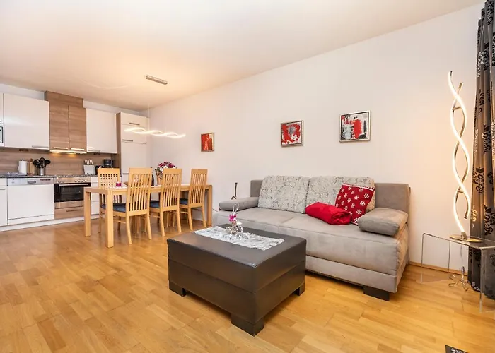 Enjoythealps - In-ski Out